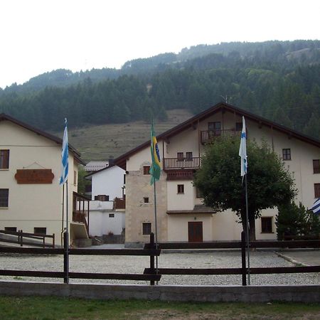 Hotel Casa Guigas Pragelato Exterior foto